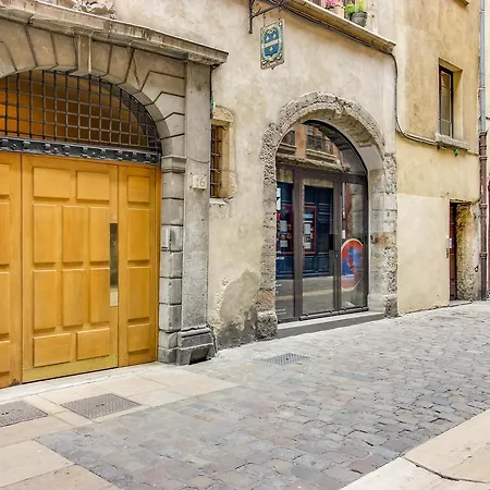 Apartment The Charming Place In Vieux-lyon *