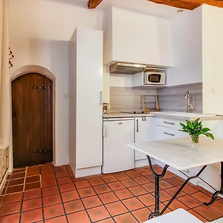 The Charming Place In Vieux-lyon *